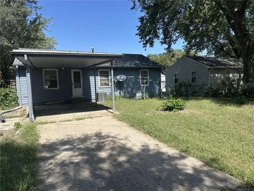 2234 Felix St, Saint Joseph, MO, 64501-3153 | Card Image
