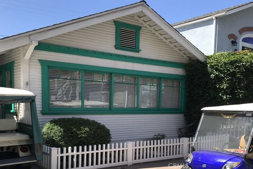 335 Clemente Ave, Avalon, CA, 90704 | Card Image