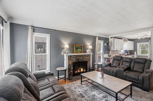 867 Delaware Ave, Saint Paul, MN, 55107-3545 | Card Image
