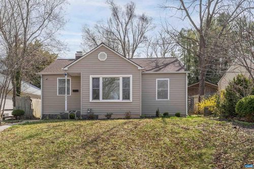 424 Oak Ave, WAYNESBORO, VA, 22980 | Card Image