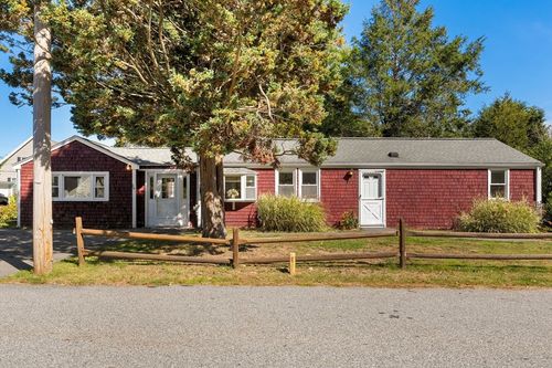 16 Broad Oak Way, Hanover, MA, 02339-2804 | Card Image