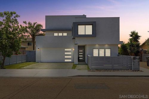 914 10th St, Imperial Beach, CA, 91932-2220 | Card Image