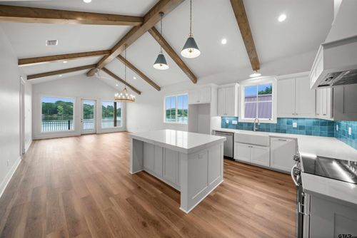 2630 Aqua Vista Dr, Jacksonville, TX, 75766-6621 | Card Image