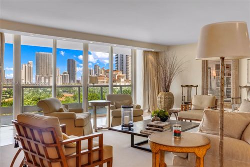 904-20155 Ne 38th Ct, Aventura, FL, 33180 | Card Image