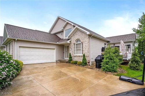 unit-16-8550 Ivy Hill Dr, Youngstown, OH, 44514-5217 | Card Image