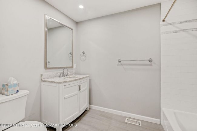 70 Crest Dr, House other with 3 bedrooms, 2 bathrooms and null parking in Howell NJ | Image 20