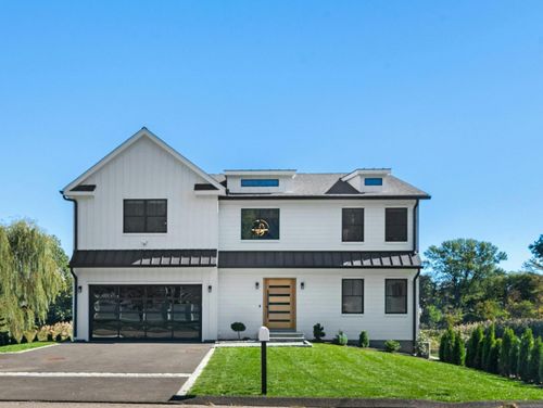 400 Bronson Rd, Southport, CT, 06890-1273 | Card Image