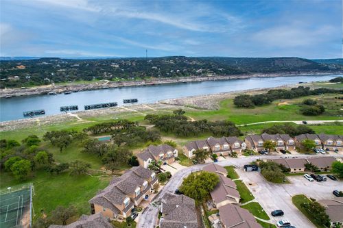 12-20917 Waterside Dr, Lago Vista, TX, 78645-7800 | Card Image