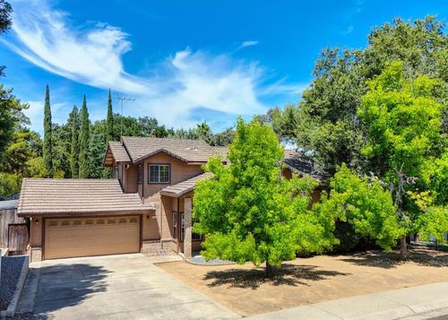 6470 Arcadia Ave, Loomis, CA, 95650-8780 | Card Image