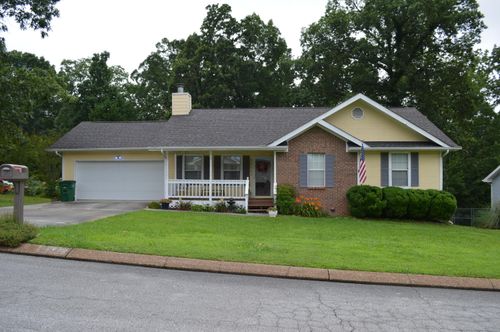 8211 Troubadour Way, Ooltewah, TN, 37363-7001 | Card Image