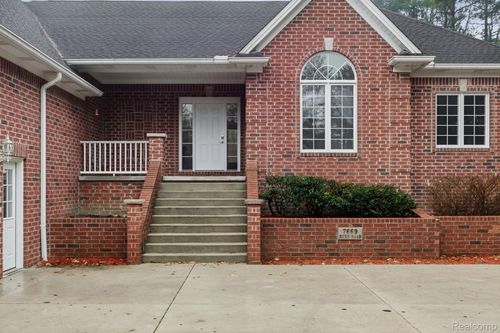 7669 Rynn Rd, Kenockee, MI, 48006-4216 | Card Image