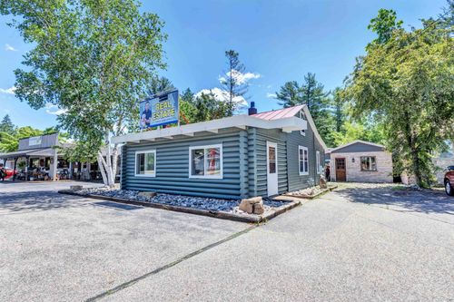 hwy-qq-N2740 County Road Qq, WAUPACA, WI, 54981-9145 | Card Image