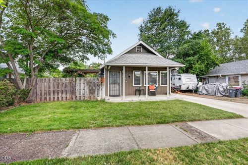 331 Mae St, Medford, OR, 97504-6815 | Card Image