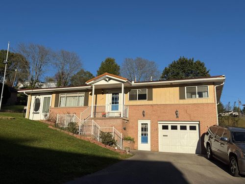 1133 Village Way, Fairmont, WV, 26554-1447 | Card Image