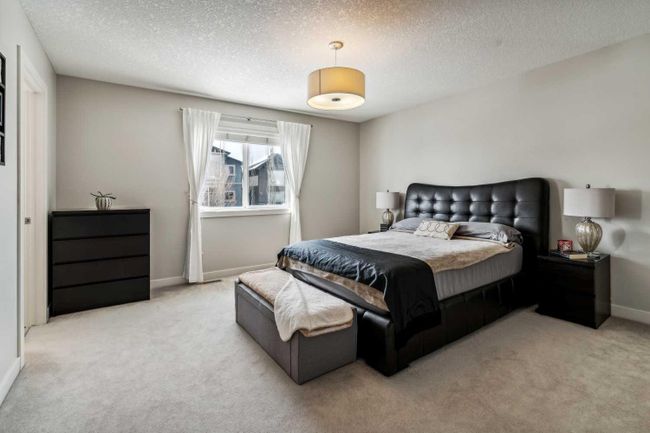 67 Tremblant Way Sw, Home with 3 bedrooms, 2 bathrooms and 2 parking in Calgary AB | Image 14
