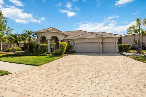 7581 Camden Harbour Dr, BRADENTON, FL, 34212-9304 | Card Image