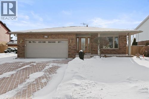 609 Dresden, Tecumseh, ON, N8N4B6 | Card Image