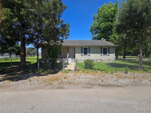 403 Tyler St, East Prairie, MO, 63845-1327 | Card Image