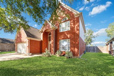 19914 Ashland Brook Court, House other with 4 bedrooms, 2 bathrooms and null parking in Houston TX | Image 3