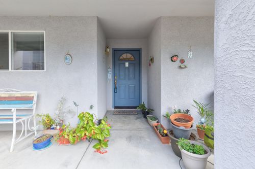 apt-10-815 Pine St, Rogue River, OR, 97537-9649 | Card Image