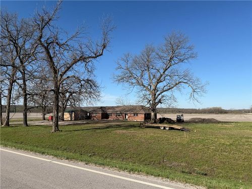 15360 Ks Highway 7, Centerville, KS, 66014-9007 | Card Image