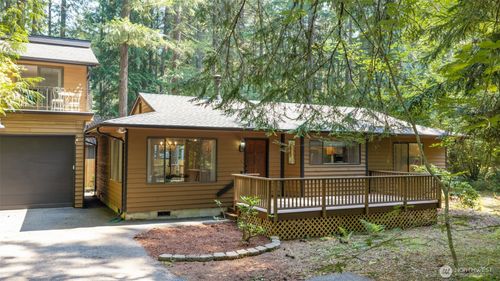 140 N Dow Creek Dr, Hoodsport, WA, 98548 | Card Image
