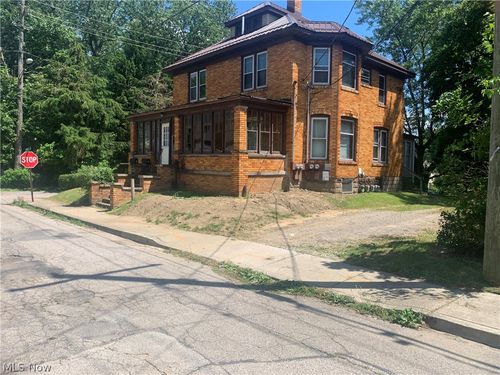 145 Grant Street, Conneaut, OH, 44030 | Card Image