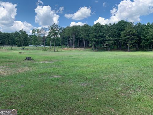 40 Anderson Rd, Griffin, GA, 30223-6917 | Card Image