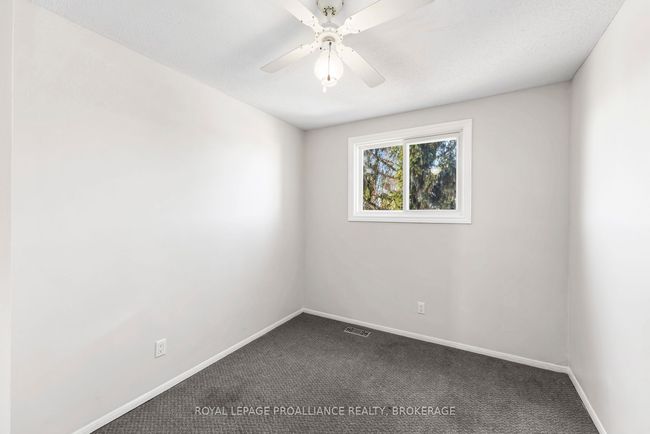 823 Datzell Lane, Condo with 3 bedrooms, 2 bathrooms and 1 parking in Kingston ON | Image 23