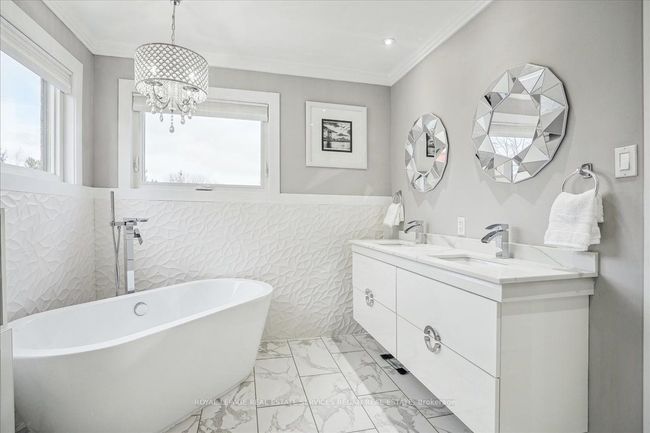 1585 Kerns Rd, House other with 7 bedrooms, 4 bathrooms and 6 parking in Burlington ON | Image 17
