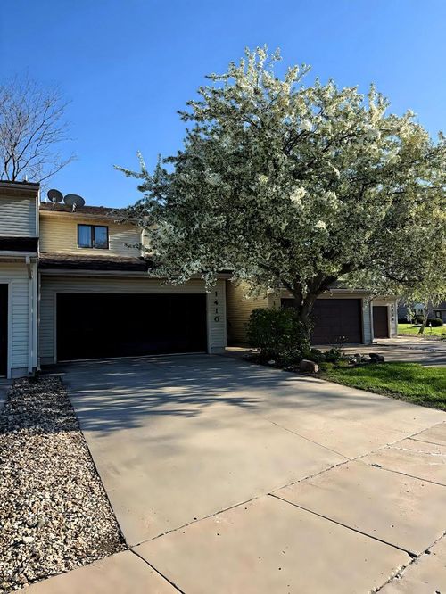 1410 Locust St, Webster City, IA, 50595-2667 | Card Image