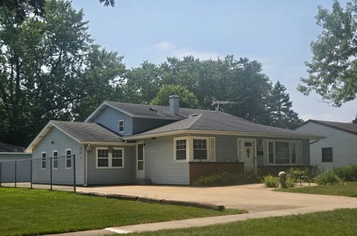 2201 Kingfisher Ln, Rolling Meadows, IL, 60008-2736 | Card Image