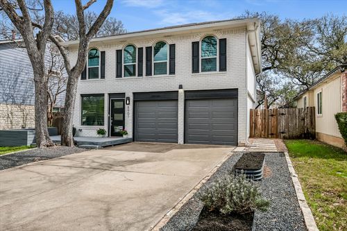 8901 Ampezo Trl, Austin, TX, 78749-4961 | Card Image