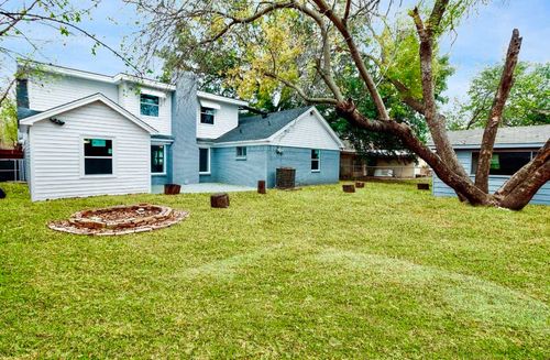 811 Wyche Dr, Irving, TX, 75061-6661 | Card Image