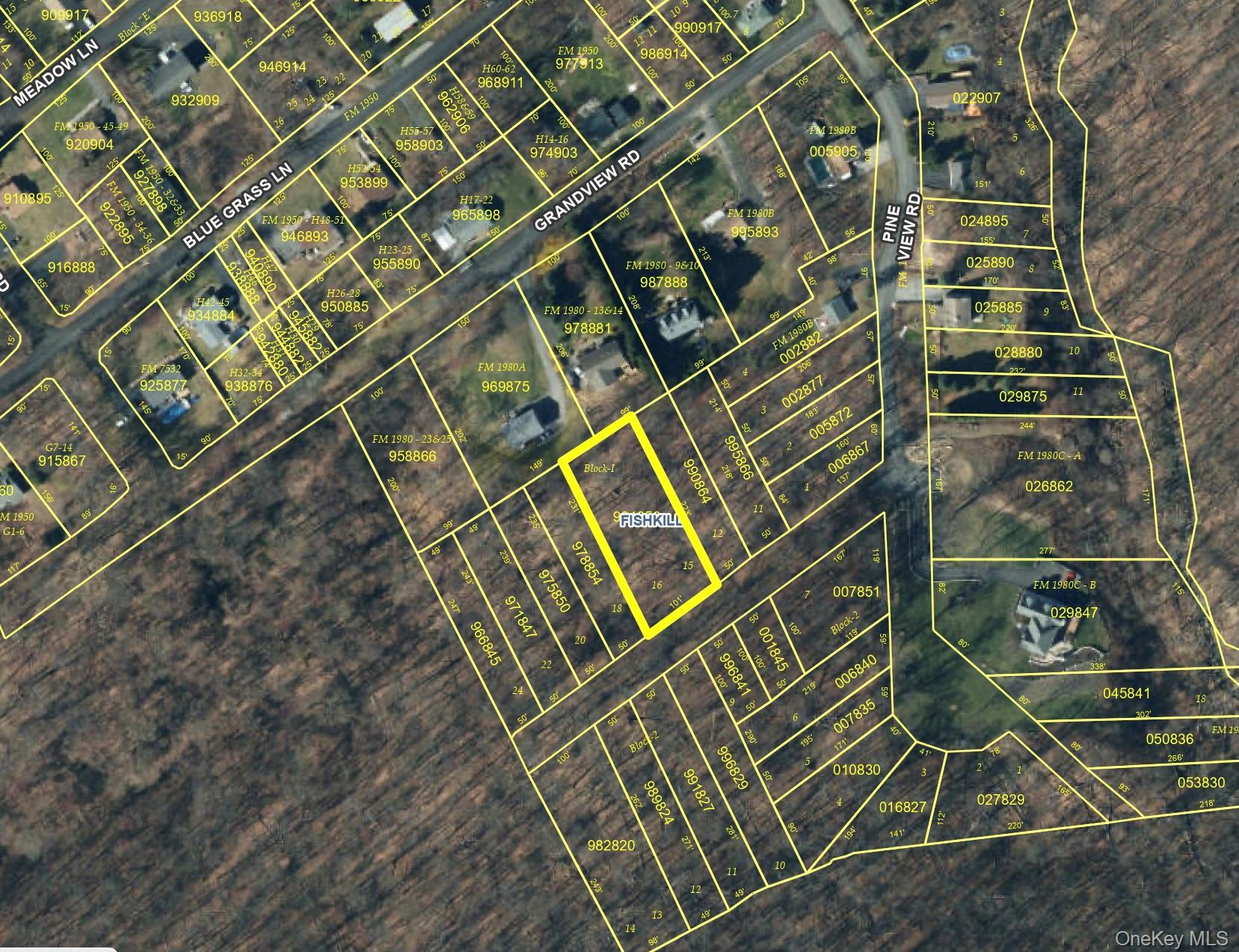 Land in Beacon