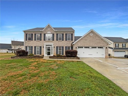 132 Stone Moss Ln, Winston Salem, NC, 27127-6807 | Card Image