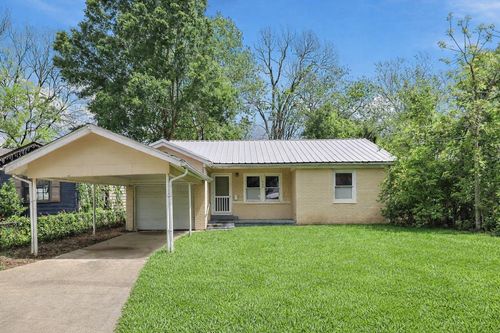 946 Milam St, Liberty, TX, 77575-3518 | Card Image