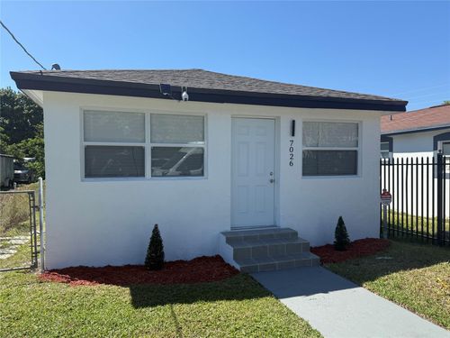 7026 Nw 21st Ave, Miami, FL, 33147-6952 | Card Image