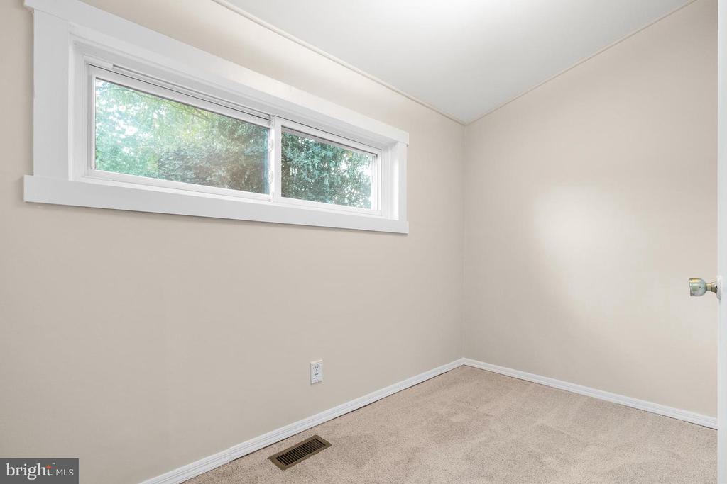 Residential in MAPLE SHADE 2