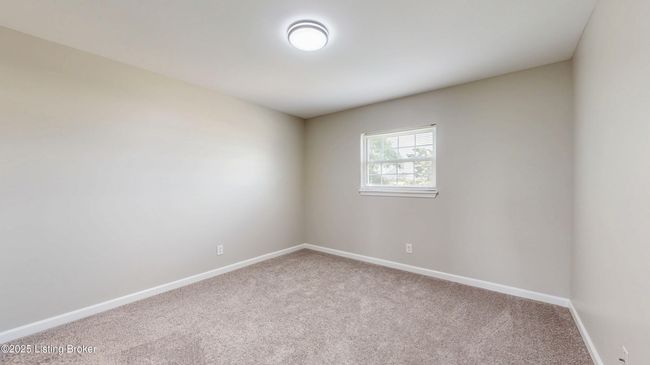 106 Middletown Sq, Condo with 2 bedrooms, 1 bathrooms and null parking in Louisville KY | Image 16