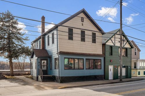 39 &Amp; 39 1/2 N Shore Drive, Fountain City, WI, 54629 | Card Image