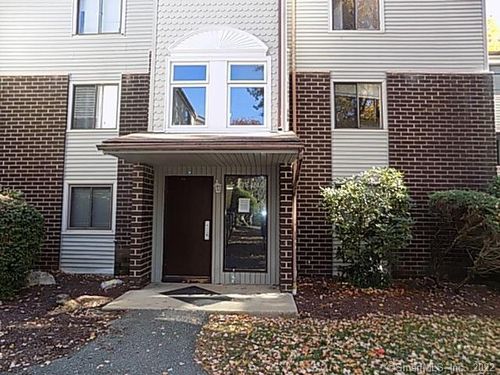 j238-7 Padanaram Rd, Danbury, CT, 06811-5721 | Card Image