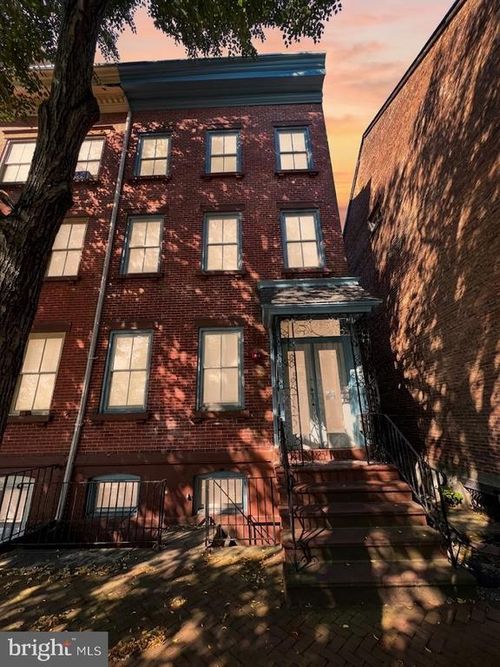 3-255 Mercer St, Trenton, NJ, 08611-1768 | Card Image