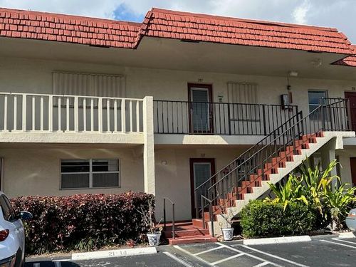 107-21 Abbey Ln, Delray Beach, FL, 33446-1724 | Card Image