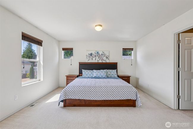 29709 217 Th Pl Se, House other with 3 bedrooms, 3 bathrooms and 2 parking in Kent WA | Image 24
