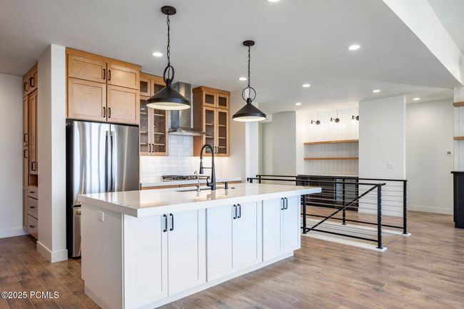 678 E Silver Hill Loop, Condo with 4 bedrooms, 4 bathrooms and null parking in Hideout UT | Image 11