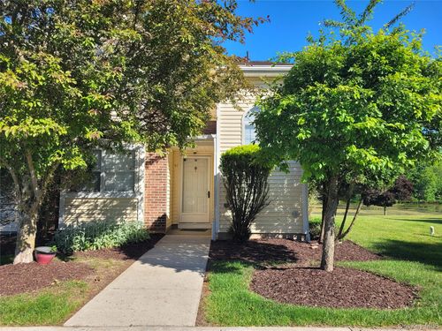 40 Brick Pond Rd, Middletown, NY, 10940-4262 | Card Image