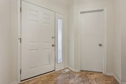 1928 Lakeside Dr, Montgomery, IL, 60538-3041 | Card Image