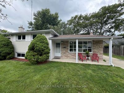 1951 Buena Ventura St, House other with 3 bedrooms, 2 bathrooms and 3 parking in Bright's Grove ON | Image 1