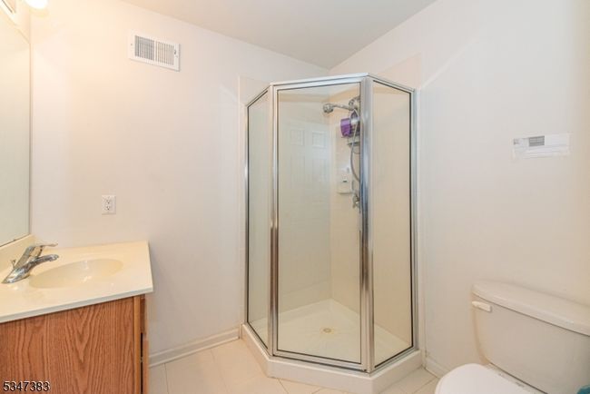 17 Suzanne Dr, Townhouse with 3 bedrooms, 3 bathrooms and null parking in Flemington NJ | Image 22